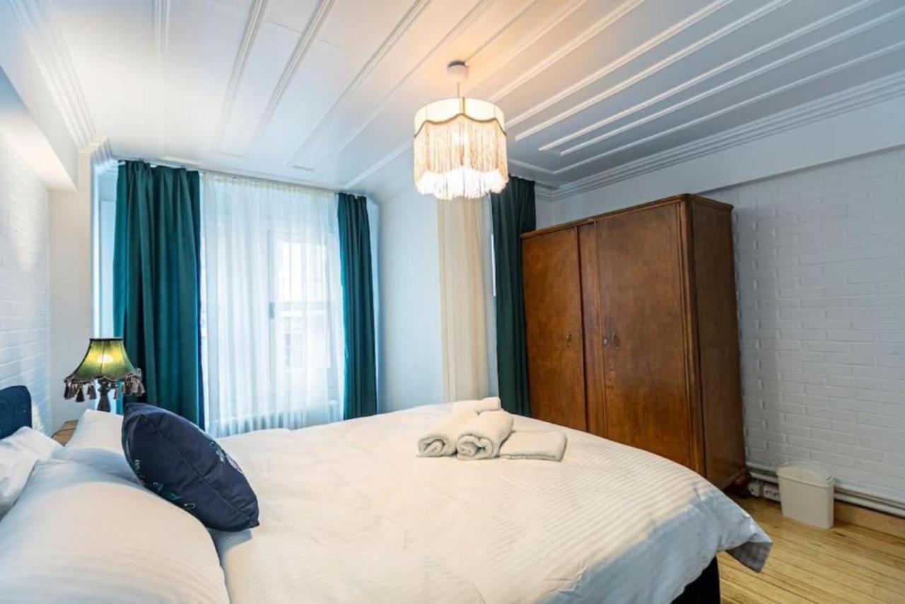 Historical 4-Br Home Steps From Besiktas Stadium & Bosphorus Views - Prime Nisantasi Location! Isztambul Kültér fotó