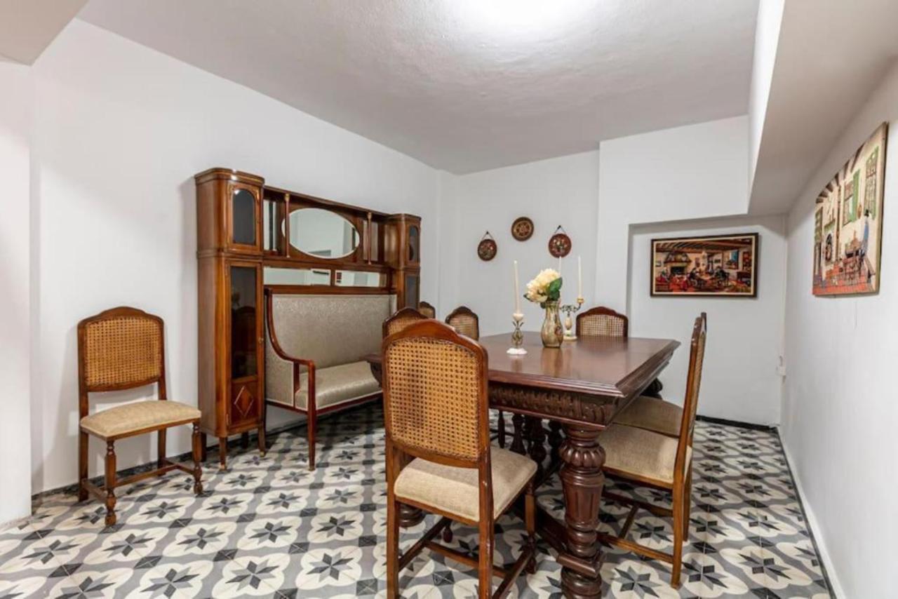 Historical 4-Br Home Steps From Besiktas Stadium & Bosphorus Views - Prime Nisantasi Location! Isztambul Kültér fotó