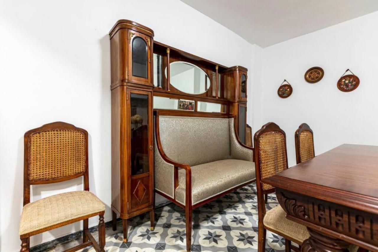 Historical 4-Br Home Steps From Besiktas Stadium & Bosphorus Views - Prime Nisantasi Location! Isztambul Kültér fotó